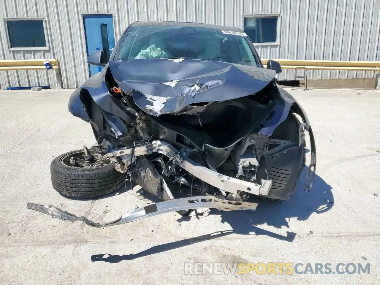 5 Photograph of a damaged car 7SAYGDEE6NF465873 TESLA MODEL Y 2022