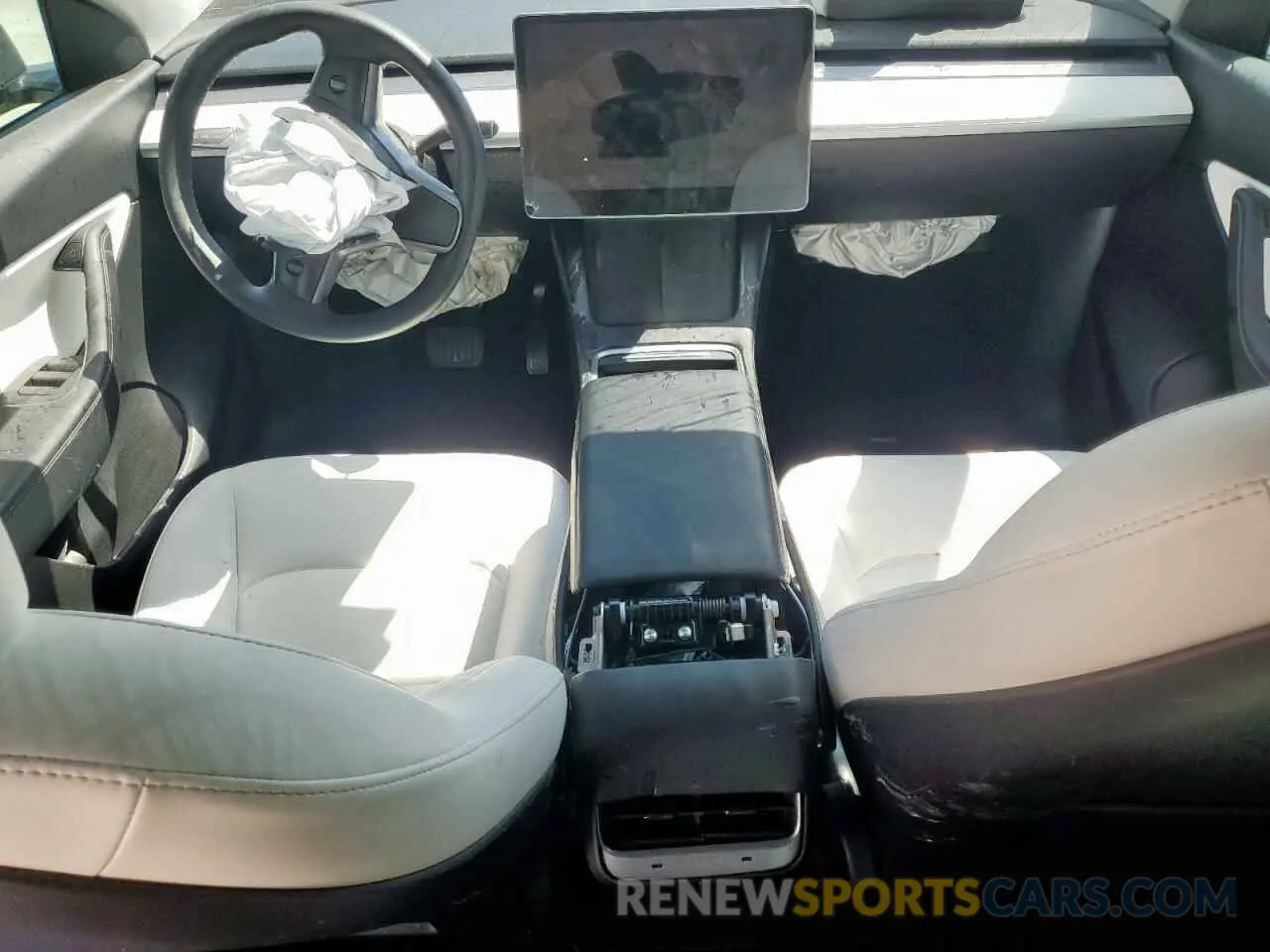 8 Photograph of a damaged car 7SAYGDEE6NF465873 TESLA MODEL Y 2022