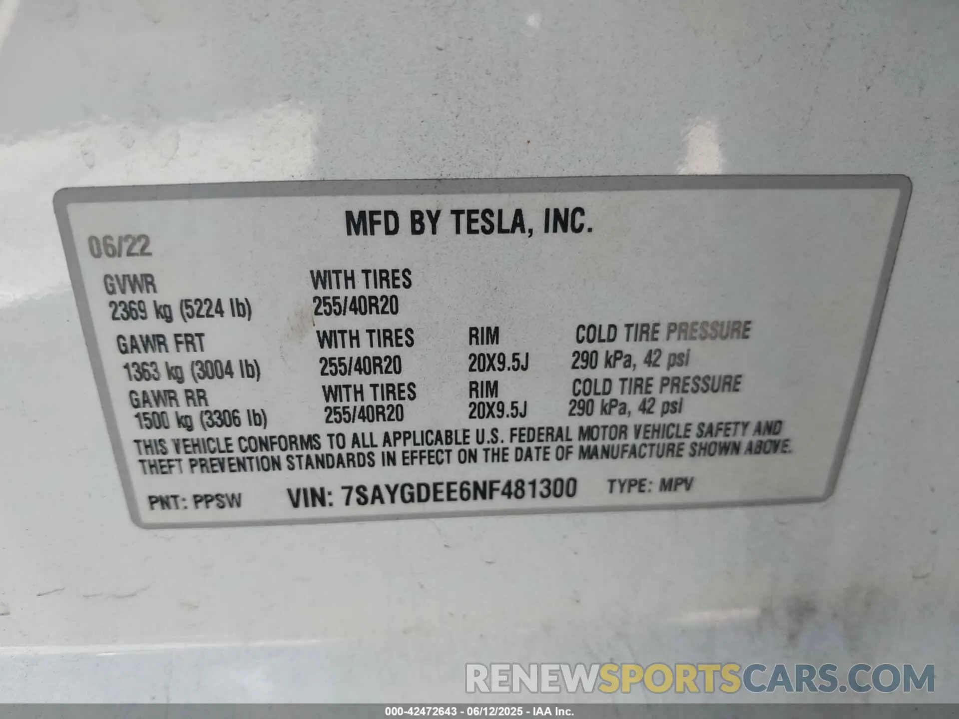 9 Photograph of a damaged car 7SAYGDEE6NF481300 TESLA MODEL Y 2022