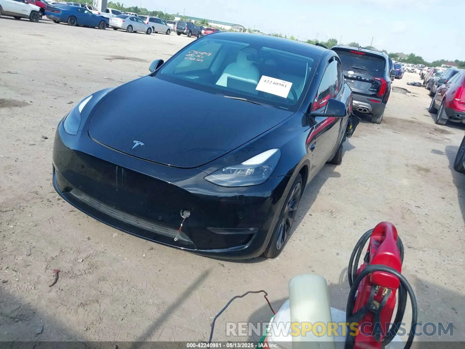 2 Photograph of a damaged car 7SAYGDEE6NF515462 TESLA MODEL Y 2022