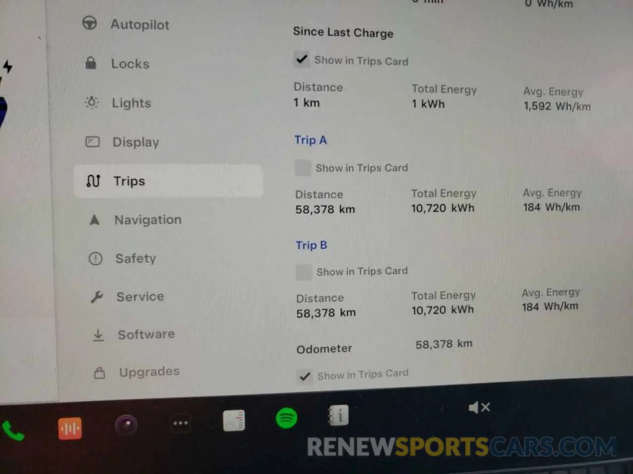 9 Photograph of a damaged car 7SAYGDEE6NF550034 TESLA MODEL Y 2022
