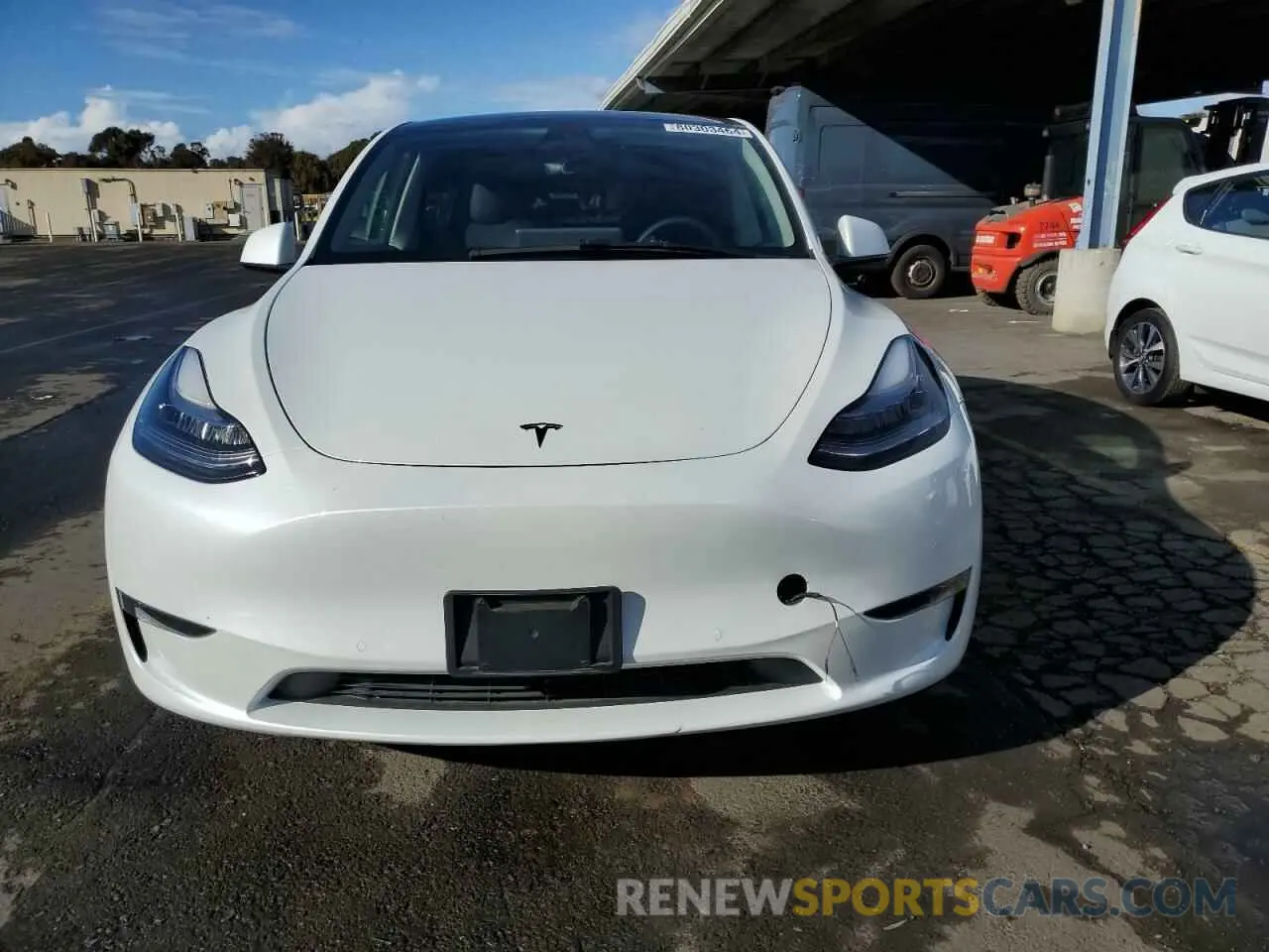 5 Photograph of a damaged car 7SAYGDEE6NF567500 TESLA MODEL Y 2022