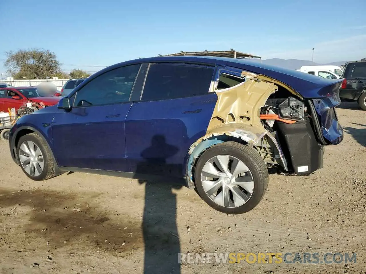 2 Photograph of a damaged car 7SAYGDEE6NF572275 TESLA MODEL Y 2022