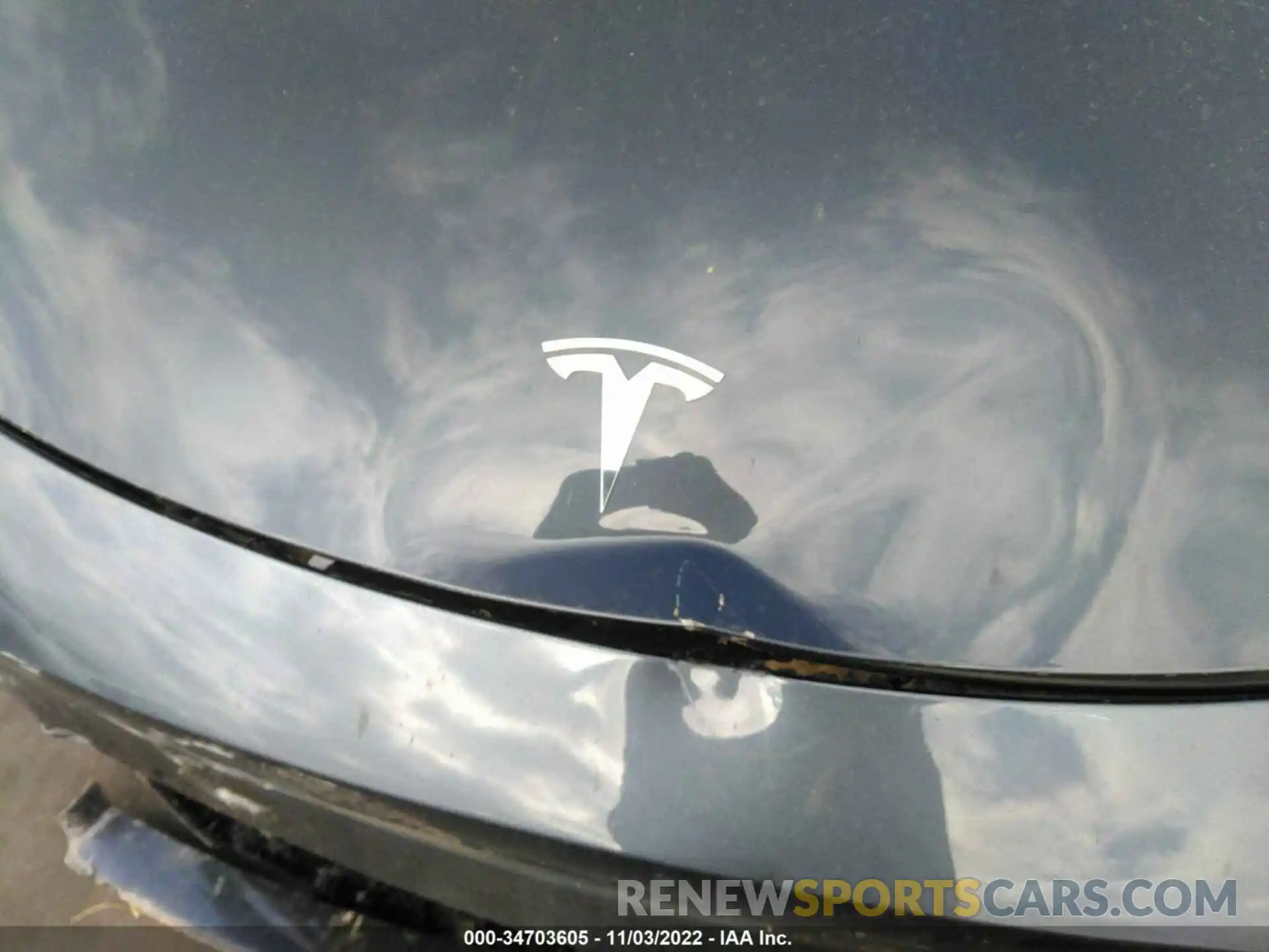 10 Photograph of a damaged car 7SAYGDEE7NA003819 TESLA MODEL Y 2022