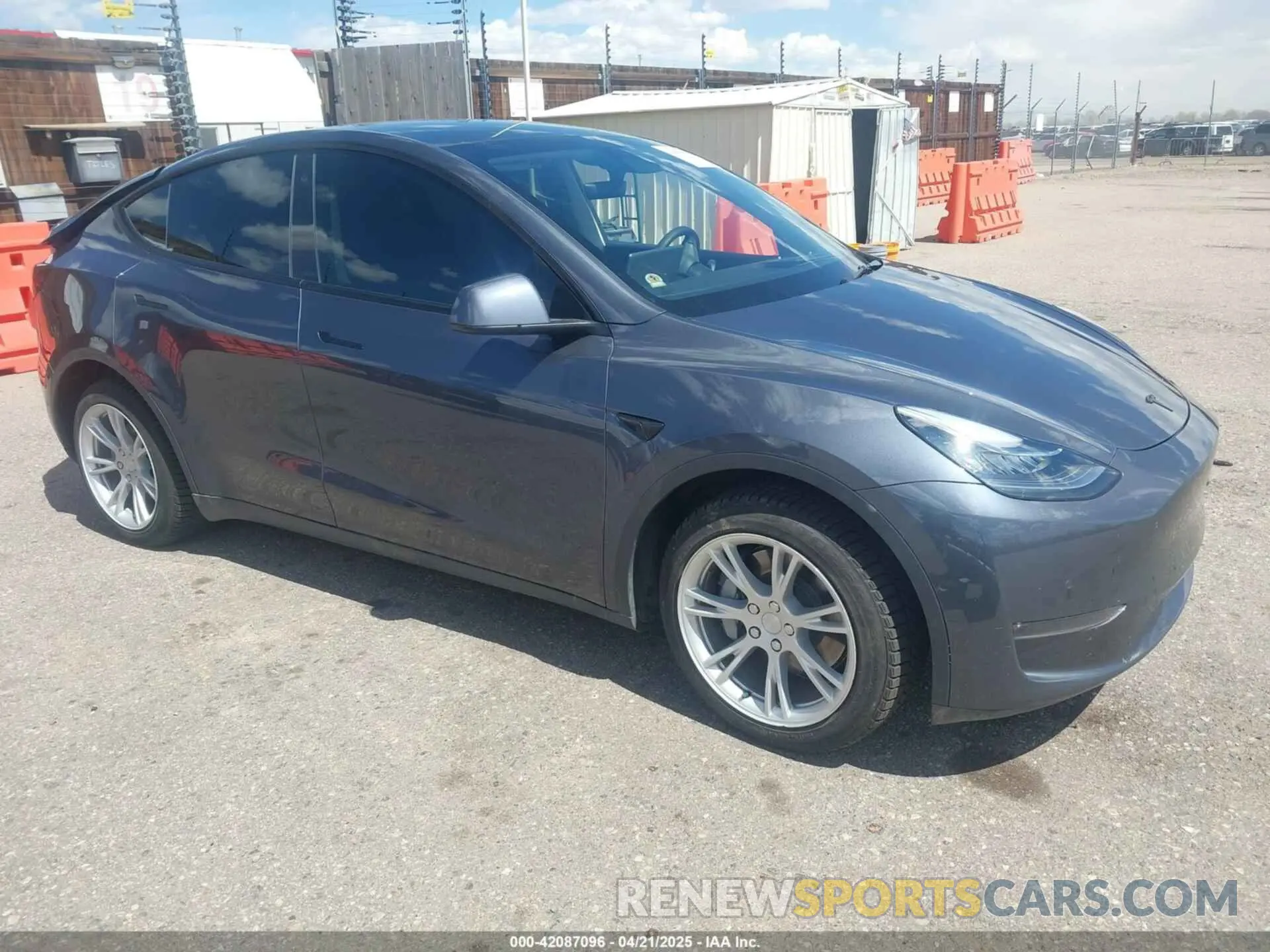 1 Photograph of a damaged car 7SAYGDEE7NA008860 TESLA MODEL Y 2022