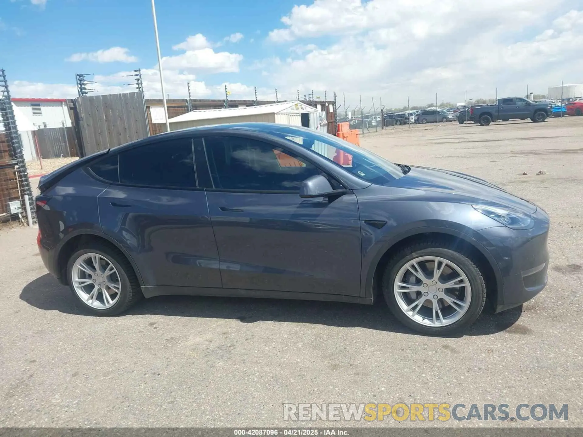 12 Photograph of a damaged car 7SAYGDEE7NA008860 TESLA MODEL Y 2022