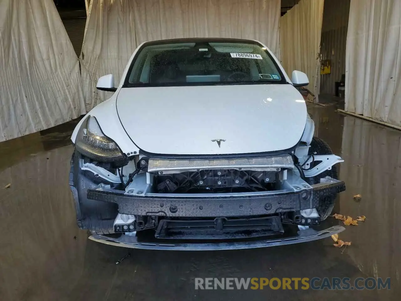 5 Photograph of a damaged car 7SAYGDEE7NA010026 TESLA MODEL Y 2022