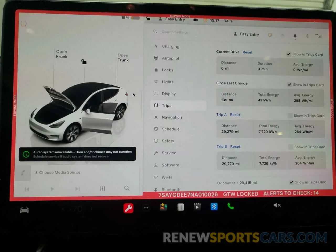 9 Photograph of a damaged car 7SAYGDEE7NA010026 TESLA MODEL Y 2022