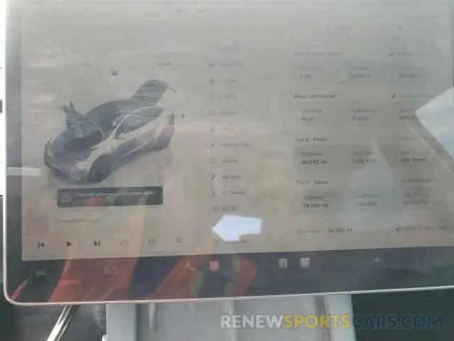 9 Photograph of a damaged car 7SAYGDEE7NA010463 TESLA MODEL Y 2022
