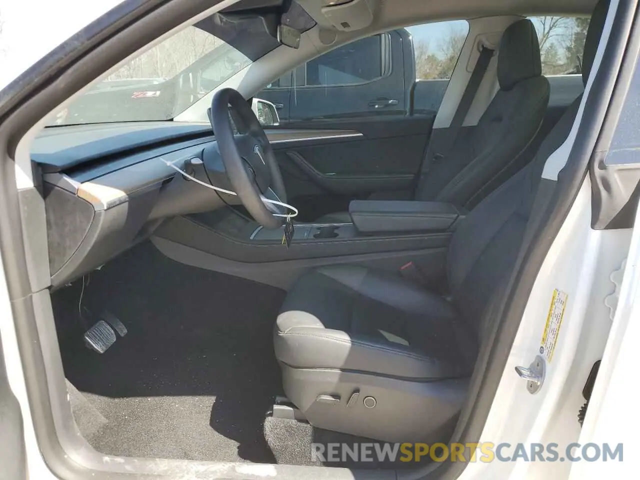 7 Photograph of a damaged car 7SAYGDEE7NA012634 TESLA MODEL Y 2022