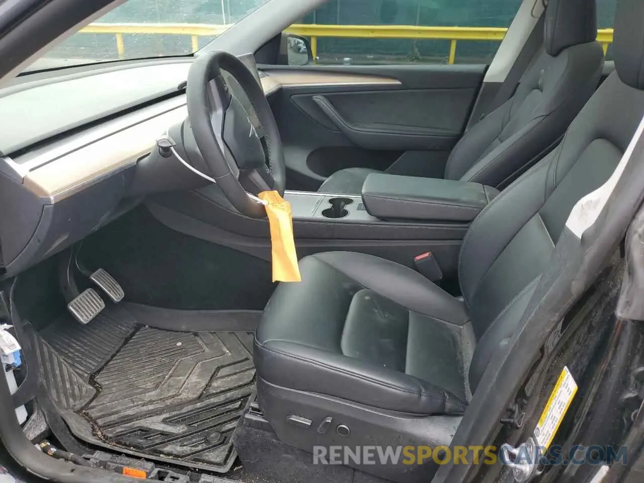 7 Photograph of a damaged car 7SAYGDEE7NA014402 TESLA MODEL Y 2022
