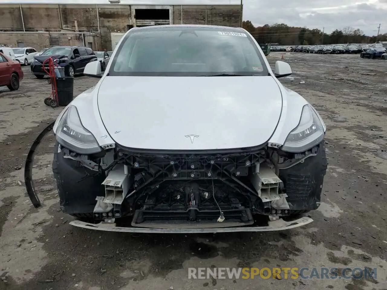 5 Photograph of a damaged car 7SAYGDEE7NA018739 TESLA MODEL Y 2022
