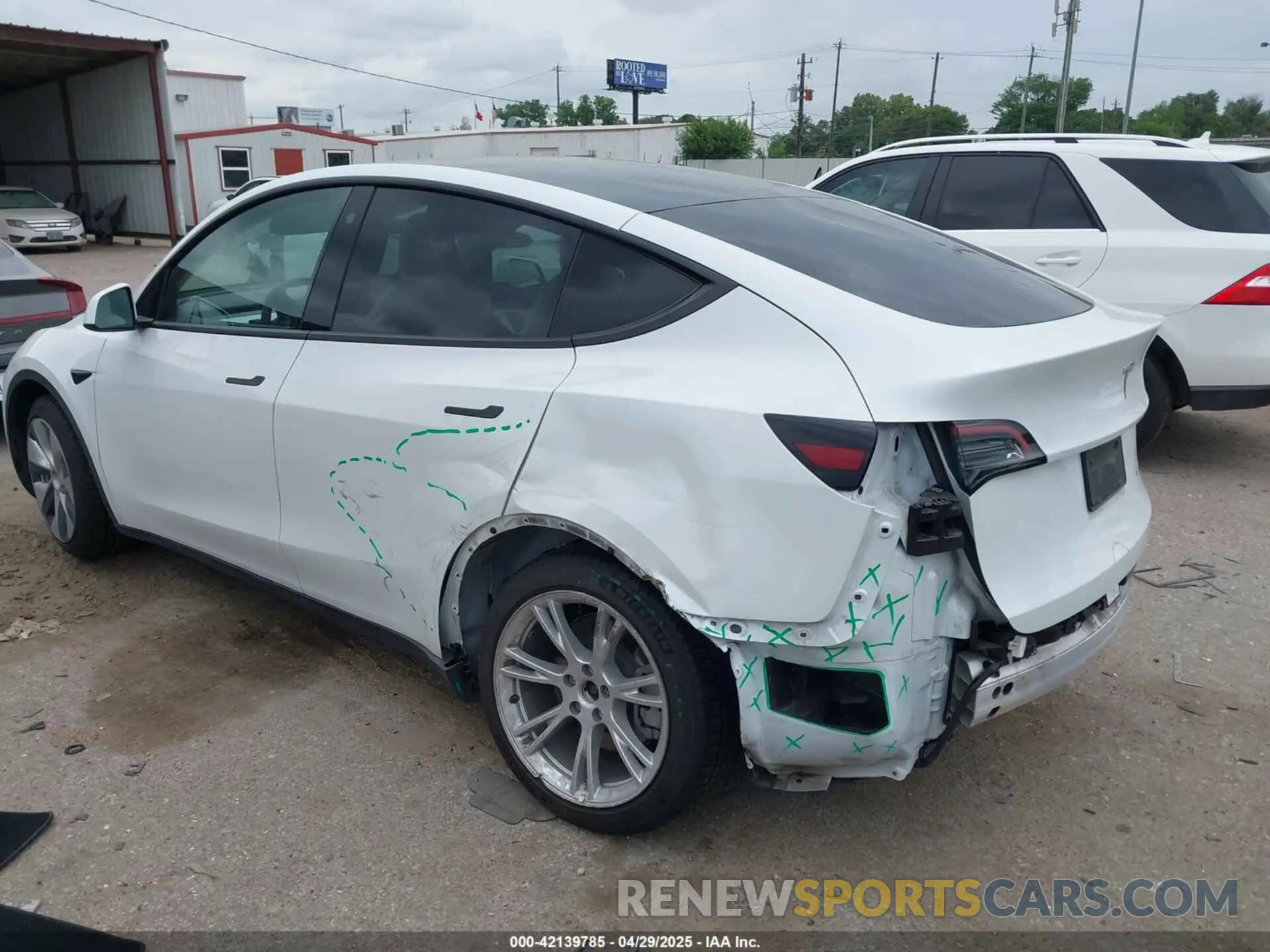 3 Photograph of a damaged car 7SAYGDEE7NF310555 TESLA MODEL Y 2022