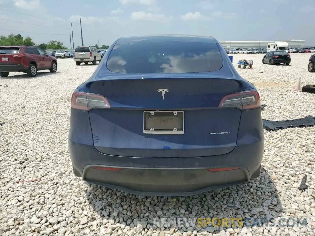 6 Photograph of a damaged car 7SAYGDEE7NF313228 TESLA MODEL Y 2022