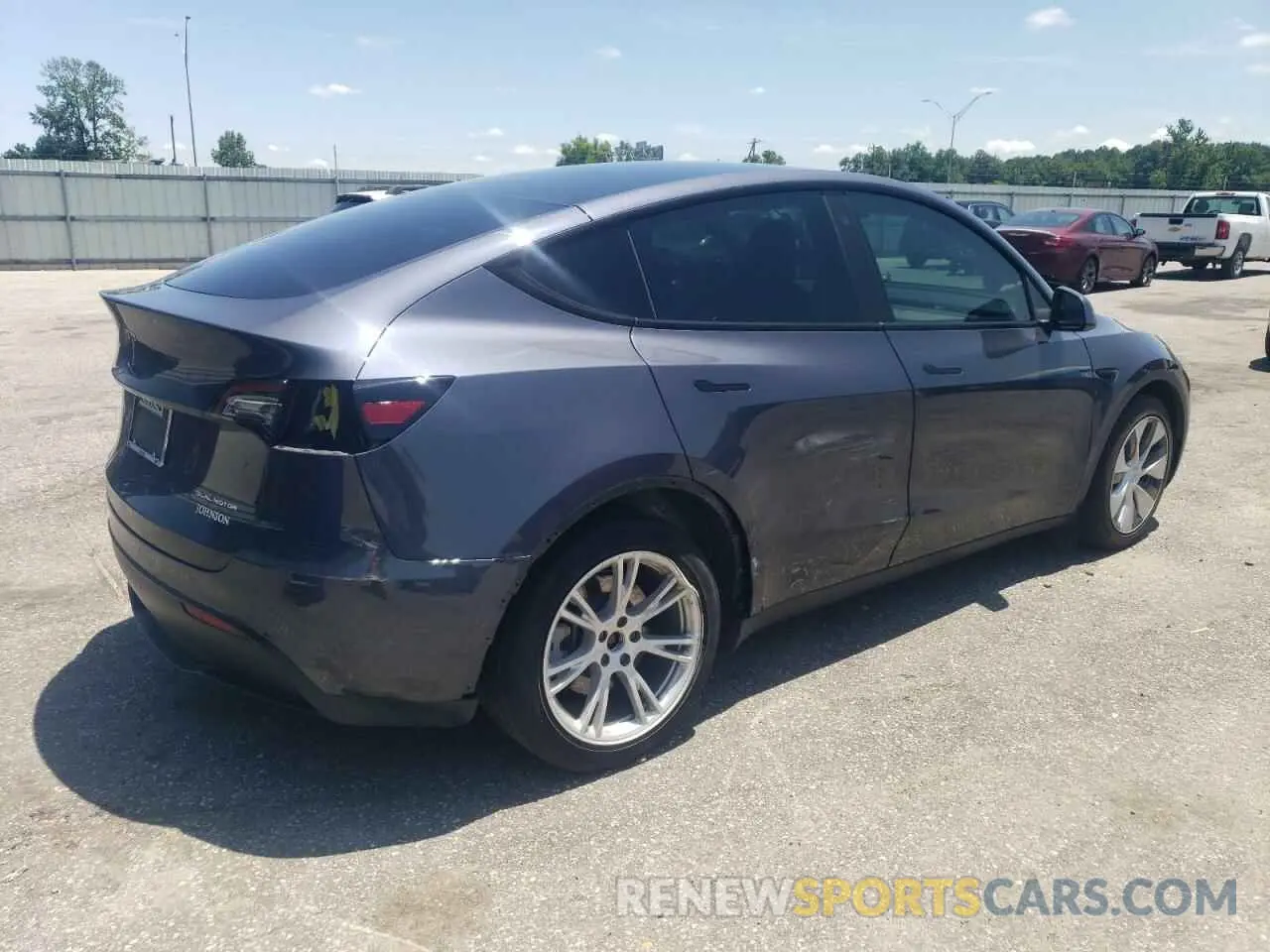 3 Photograph of a damaged car 7SAYGDEE7NF325573 TESLA MODEL Y 2022