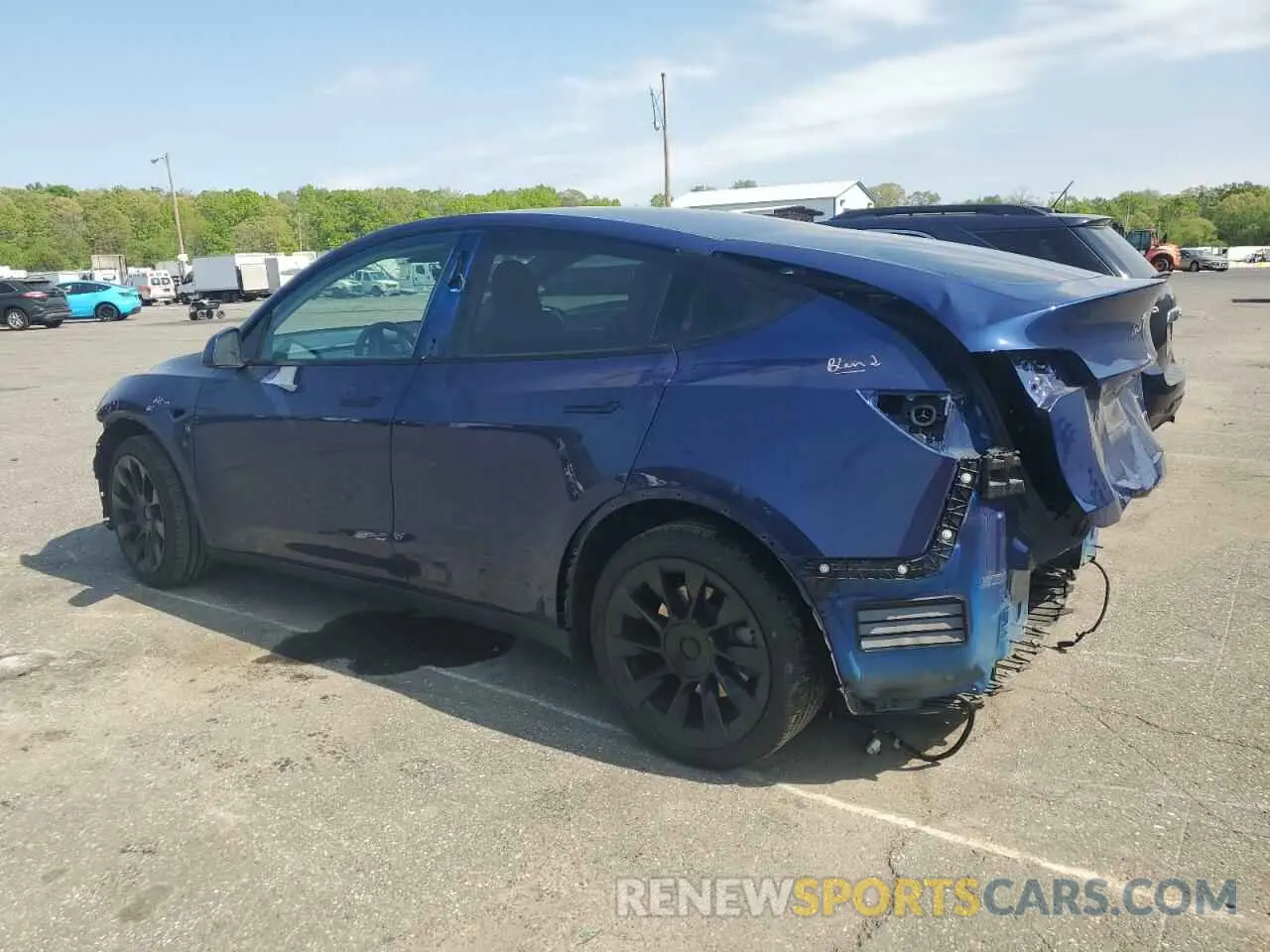 2 Photograph of a damaged car 7SAYGDEE7NF335827 TESLA MODEL Y 2022