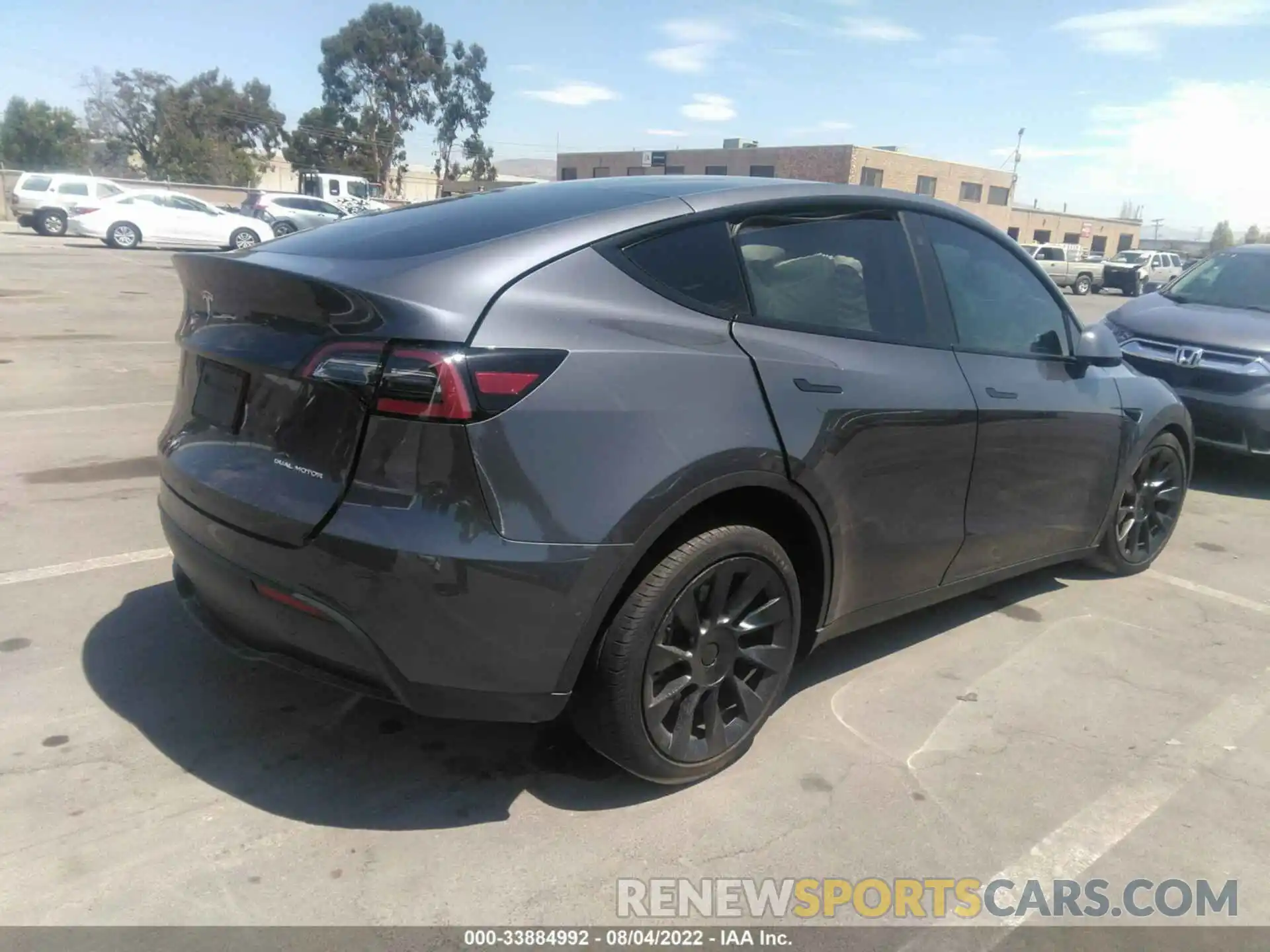 4 Photograph of a damaged car 7SAYGDEE7NF350621 TESLA MODEL Y 2022