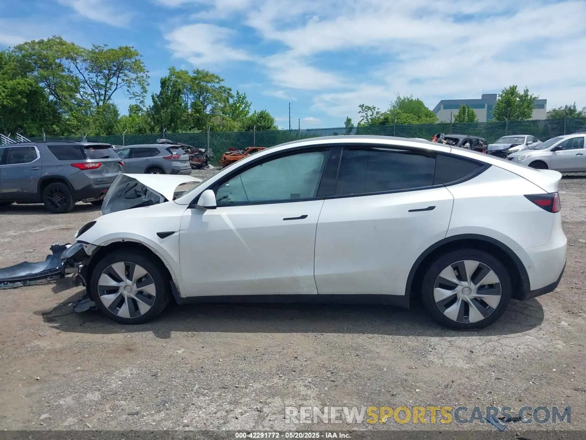 14 Photograph of a damaged car 7SAYGDEE7NF363238 TESLA MODEL Y 2022