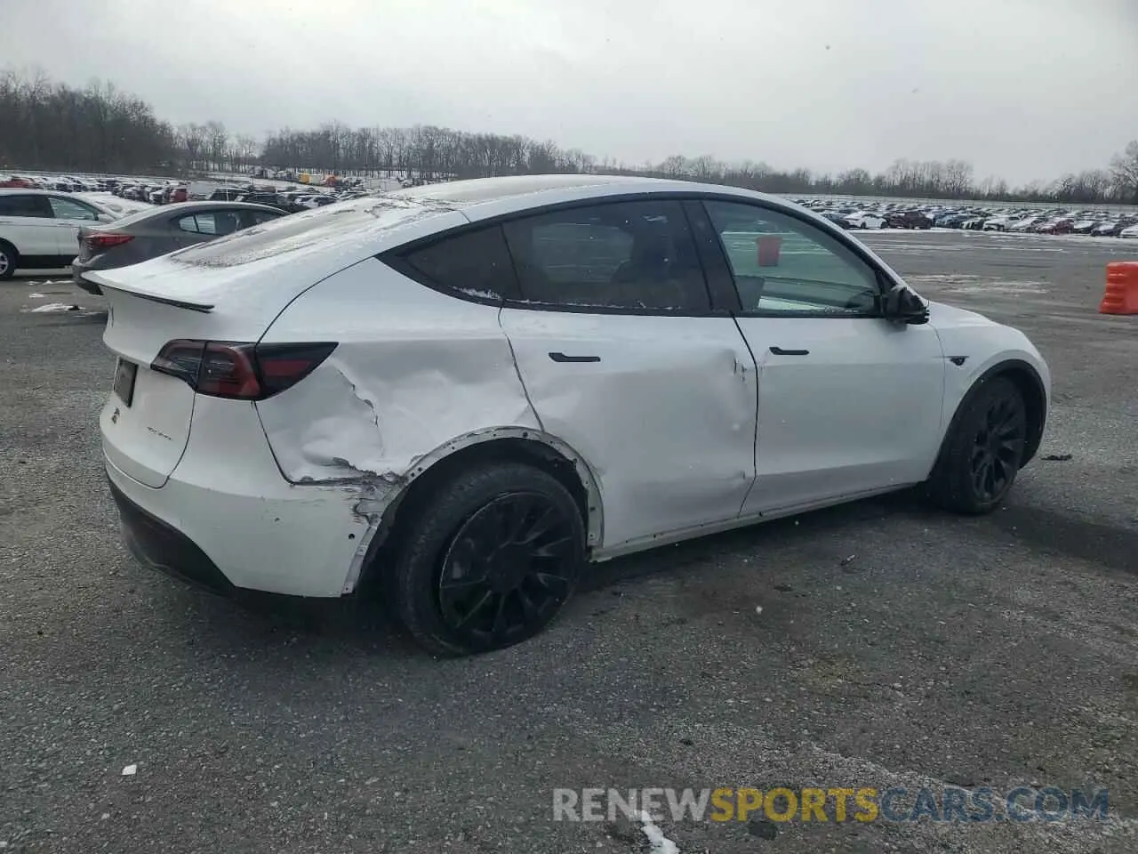 3 Photograph of a damaged car 7SAYGDEE7NF367824 TESLA MODEL Y 2022