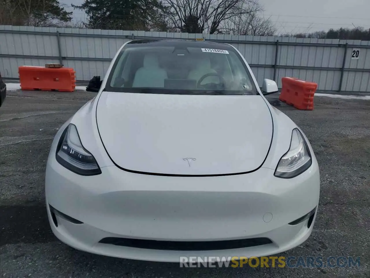 5 Photograph of a damaged car 7SAYGDEE7NF367824 TESLA MODEL Y 2022