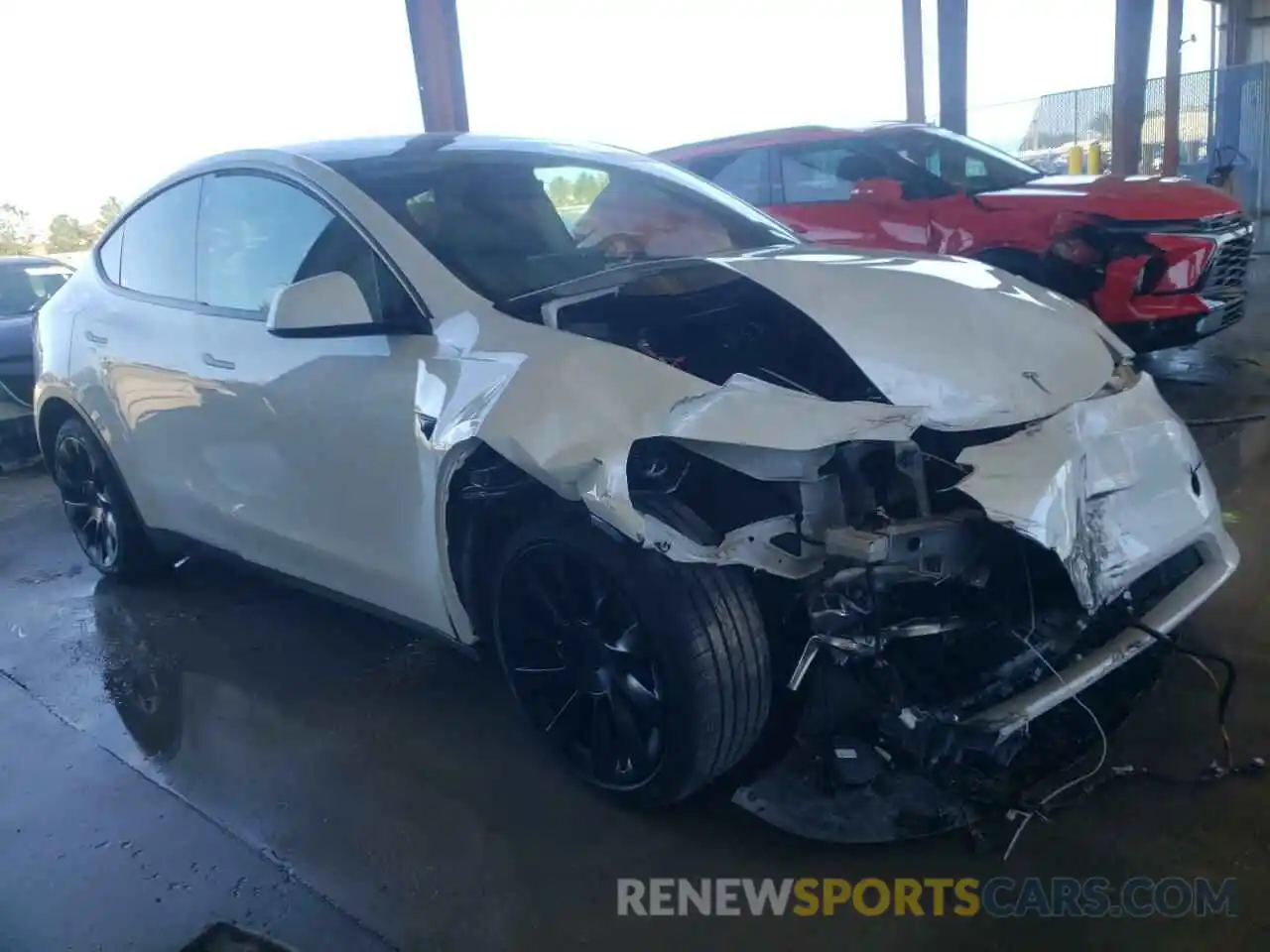 4 Photograph of a damaged car 7SAYGDEE7NF376037 TESLA MODEL Y 2022