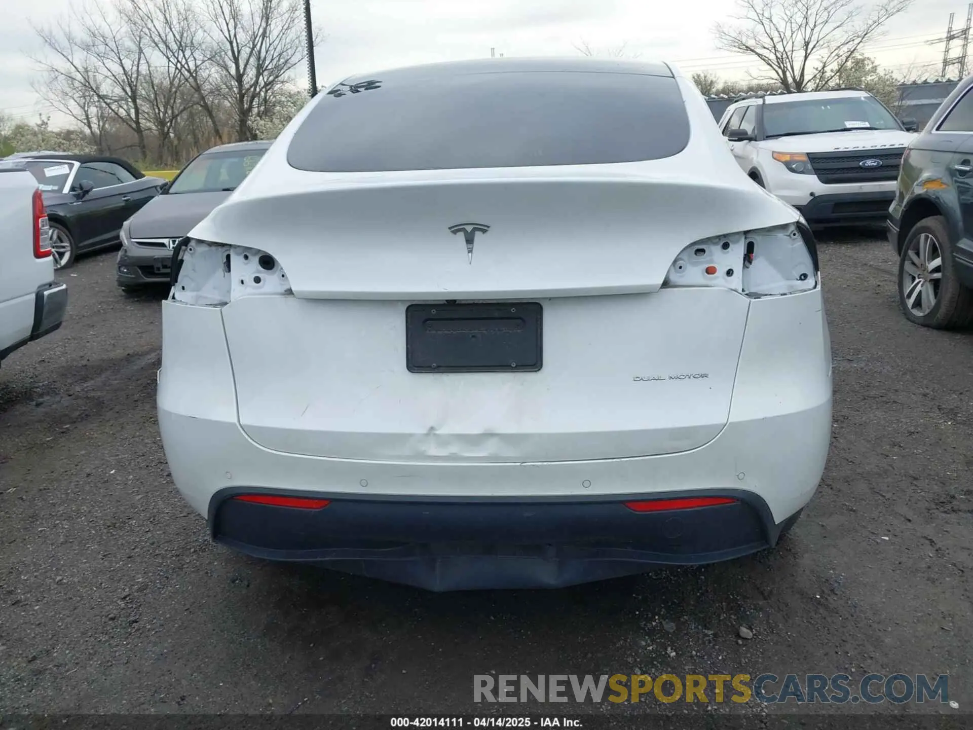 20 Photograph of a damaged car 7SAYGDEE7NF389788 TESLA MODEL Y 2022
