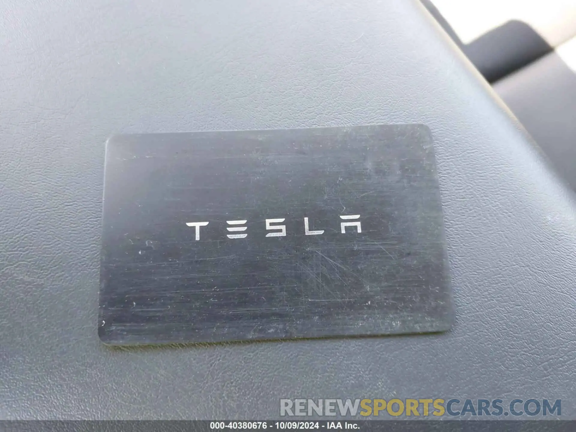 11 Photograph of a damaged car 7SAYGDEE7NF413880 TESLA MODEL Y 2022