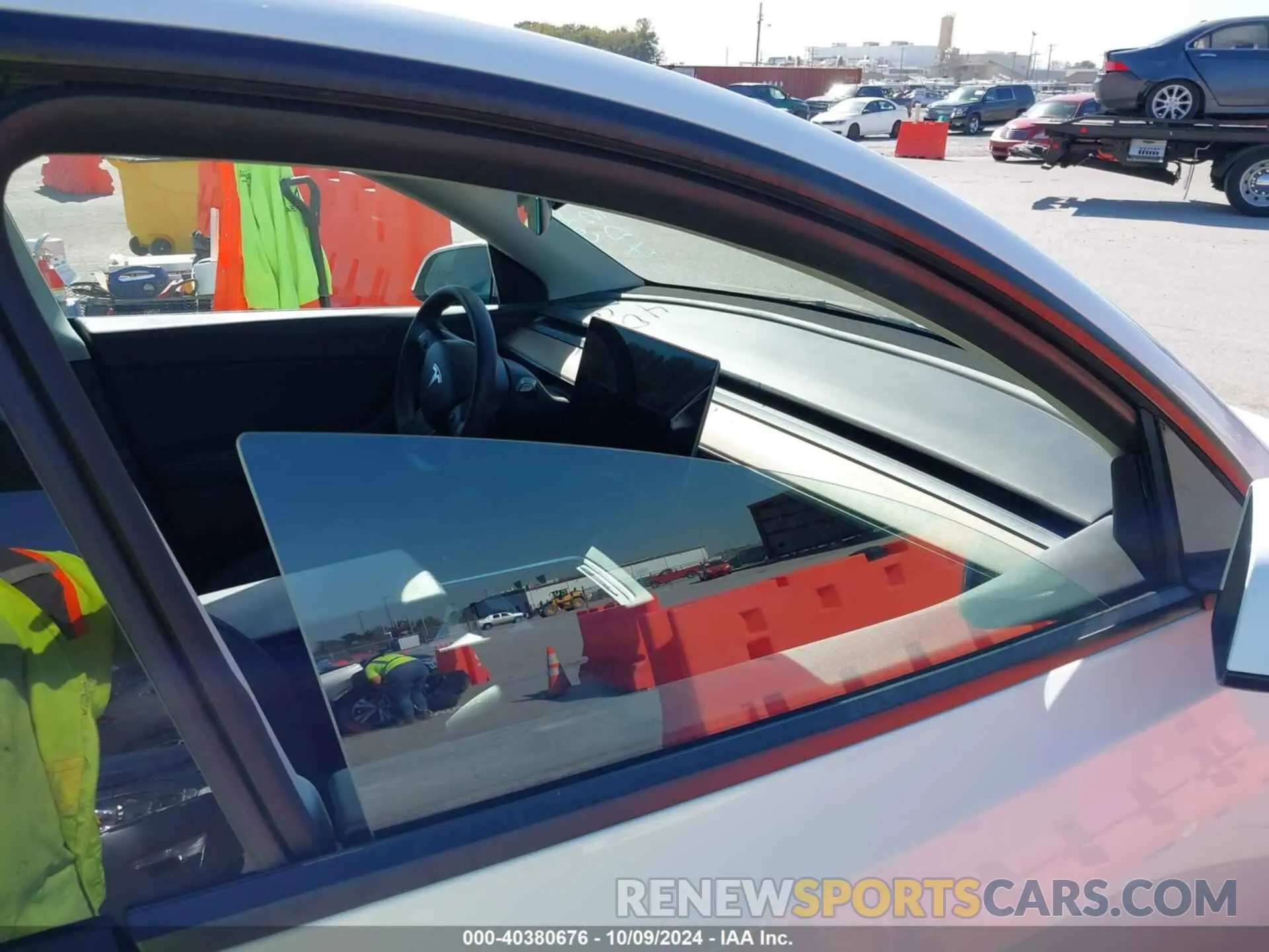 20 Photograph of a damaged car 7SAYGDEE7NF413880 TESLA MODEL Y 2022