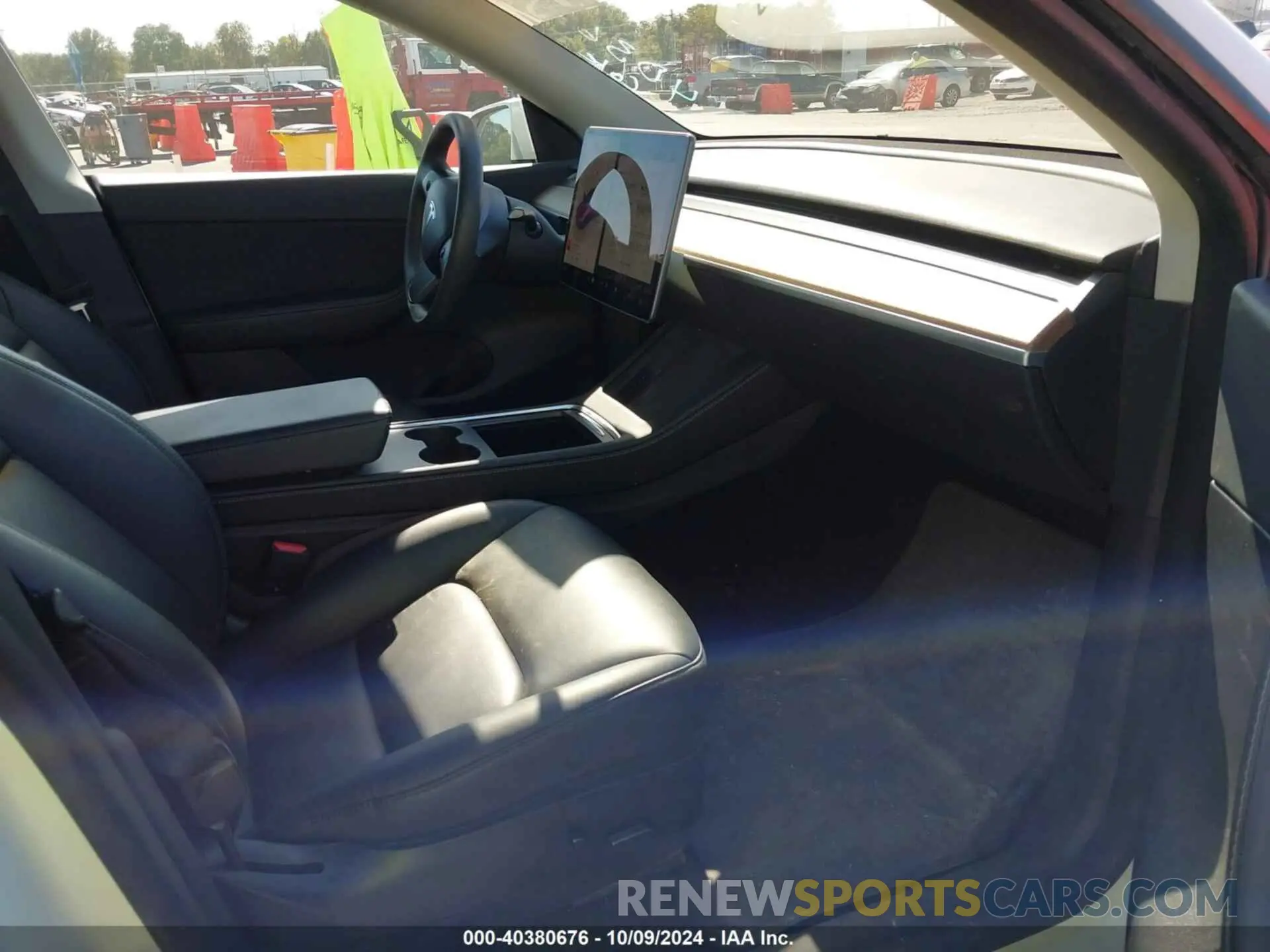 5 Photograph of a damaged car 7SAYGDEE7NF413880 TESLA MODEL Y 2022