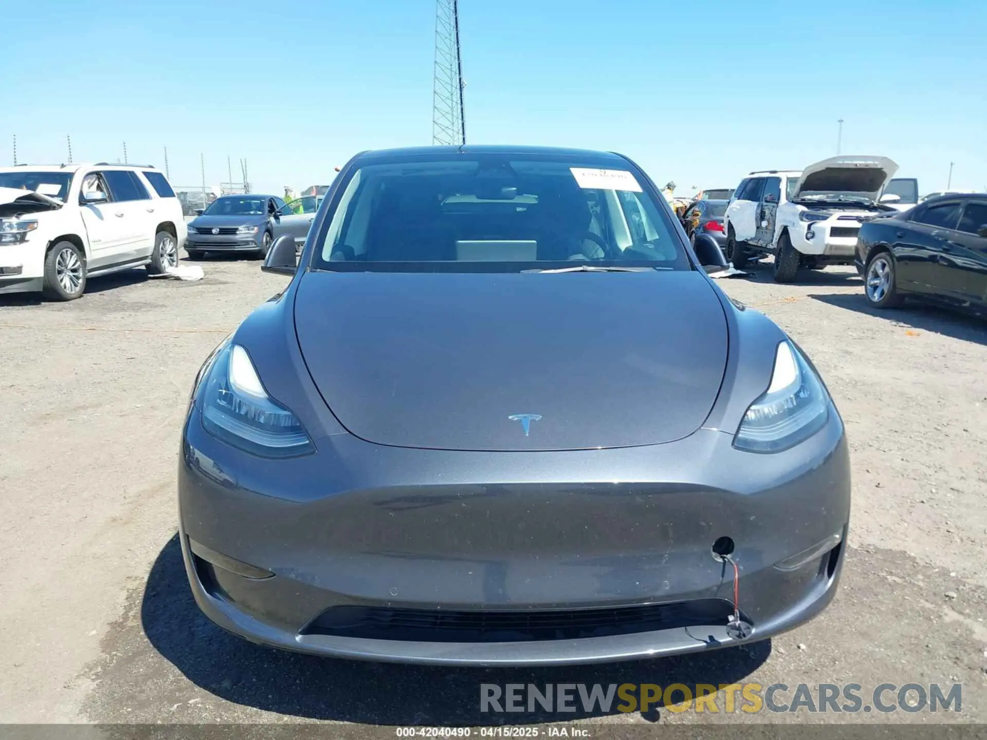 11 Photograph of a damaged car 7SAYGDEE7NF426404 TESLA MODEL Y 2022