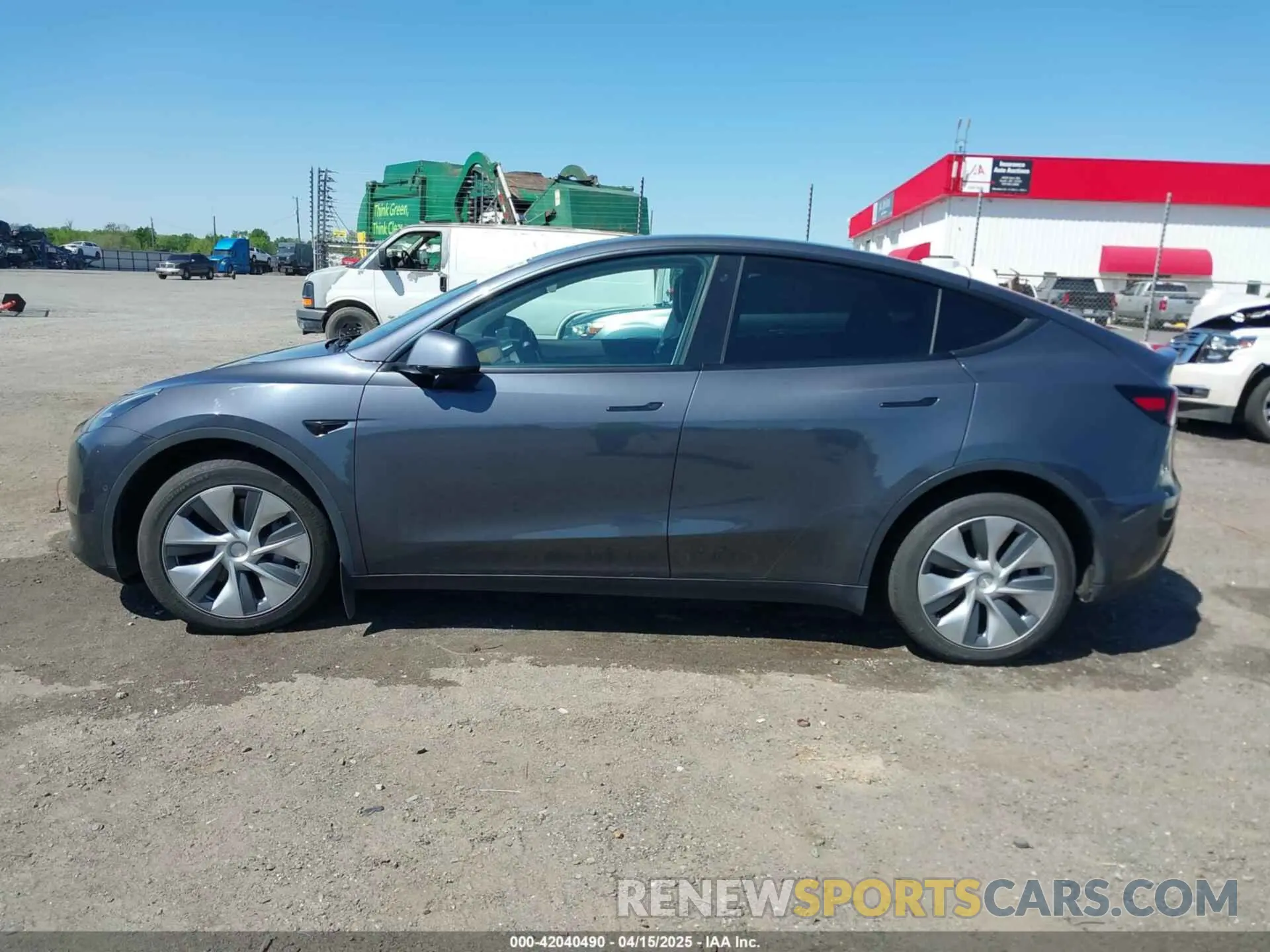 13 Photograph of a damaged car 7SAYGDEE7NF426404 TESLA MODEL Y 2022