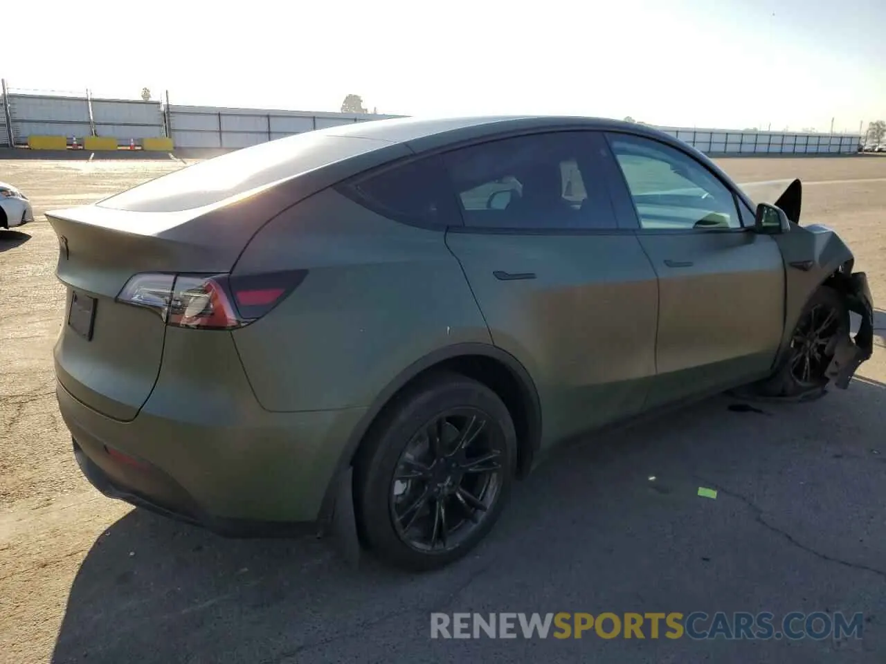 3 Photograph of a damaged car 7SAYGDEE7NF435328 TESLA MODEL Y 2022