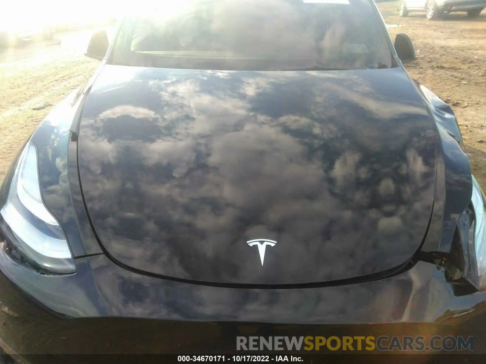 10 Photograph of a damaged car 7SAYGDEE7NF450346 TESLA MODEL Y 2022