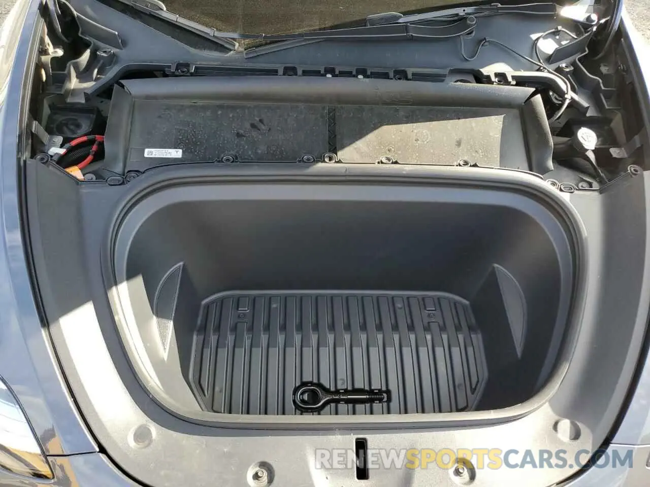 11 Photograph of a damaged car 7SAYGDEE7NF460553 TESLA MODEL Y 2022