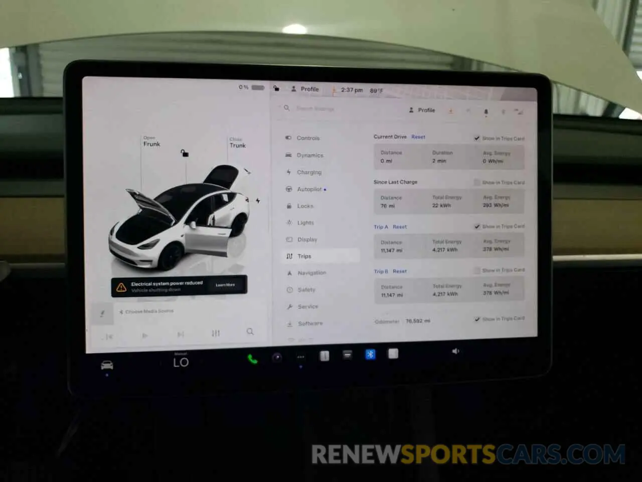 9 Photograph of a damaged car 7SAYGDEE7NF481516 TESLA MODEL Y 2022