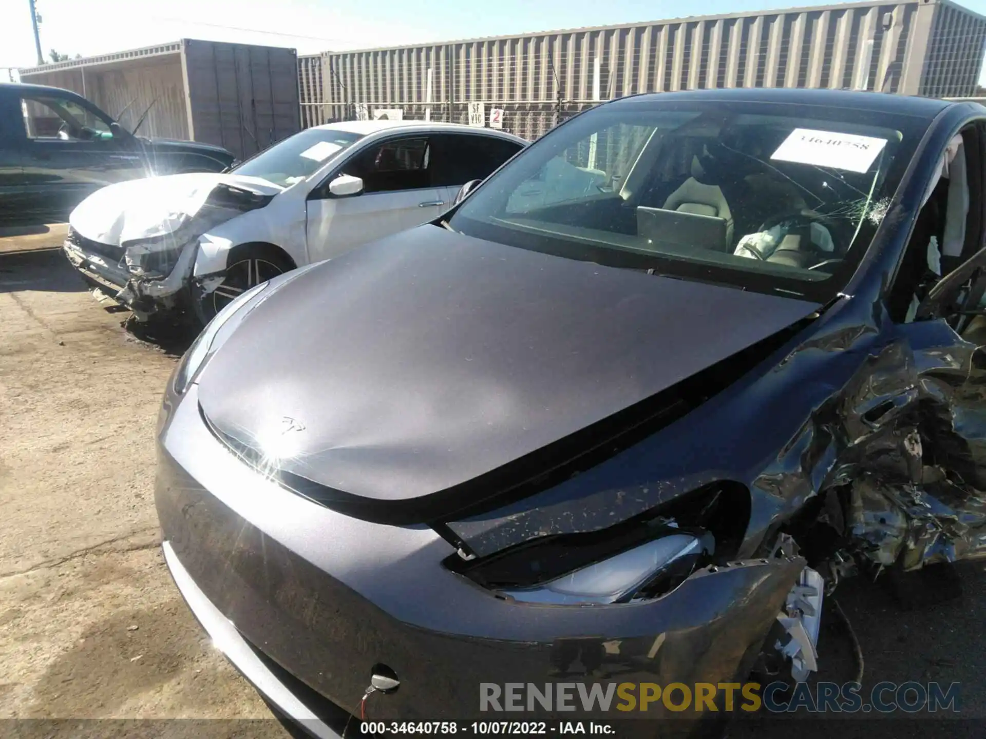 10 Photograph of a damaged car 7SAYGDEE7NF511338 TESLA MODEL Y 2022