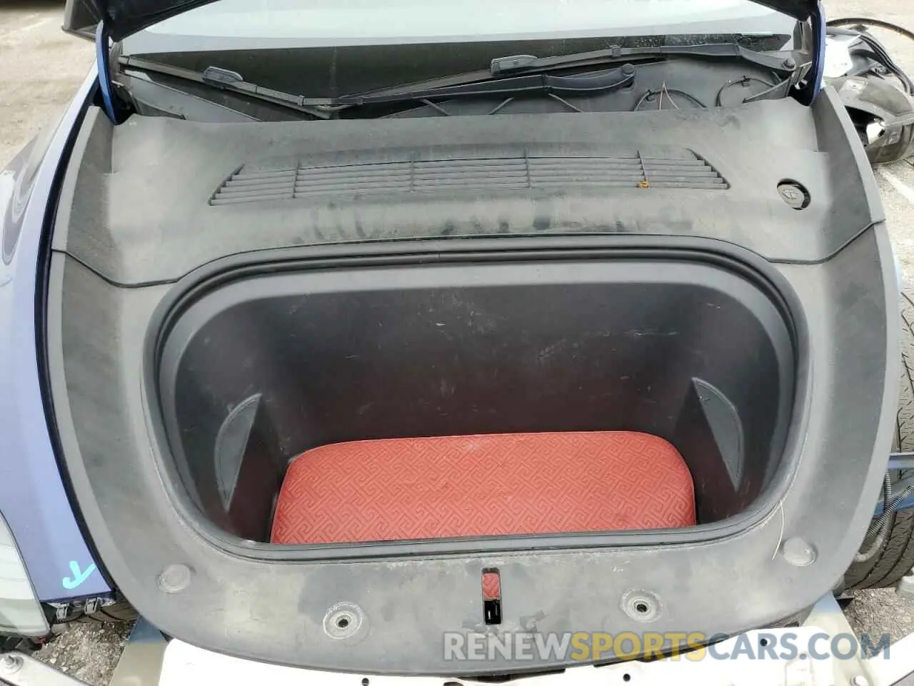 11 Photograph of a damaged car 7SAYGDEE7NF558398 TESLA MODEL Y 2022