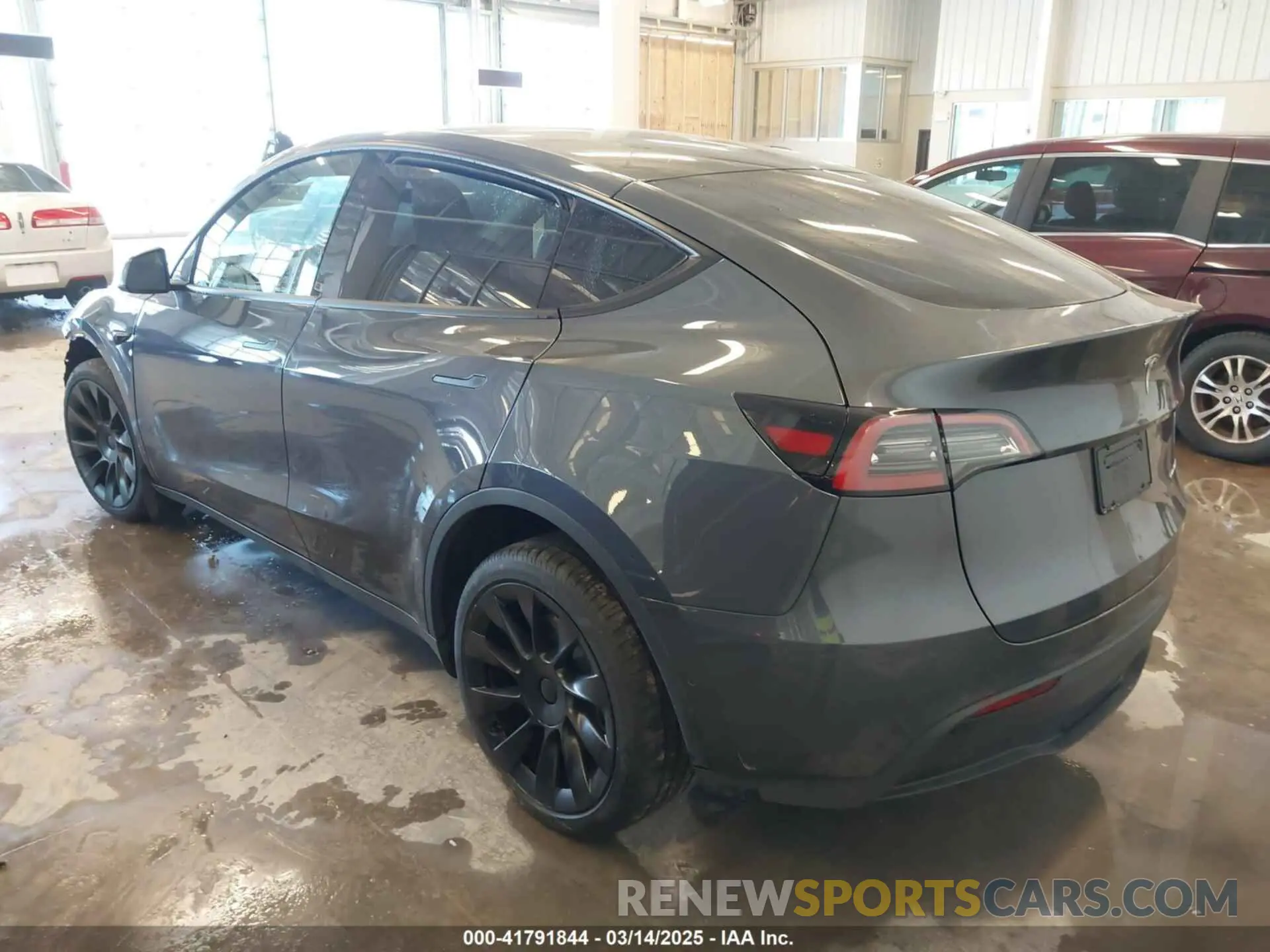 3 Photograph of a damaged car 7SAYGDEE8NA017194 TESLA MODEL Y 2022