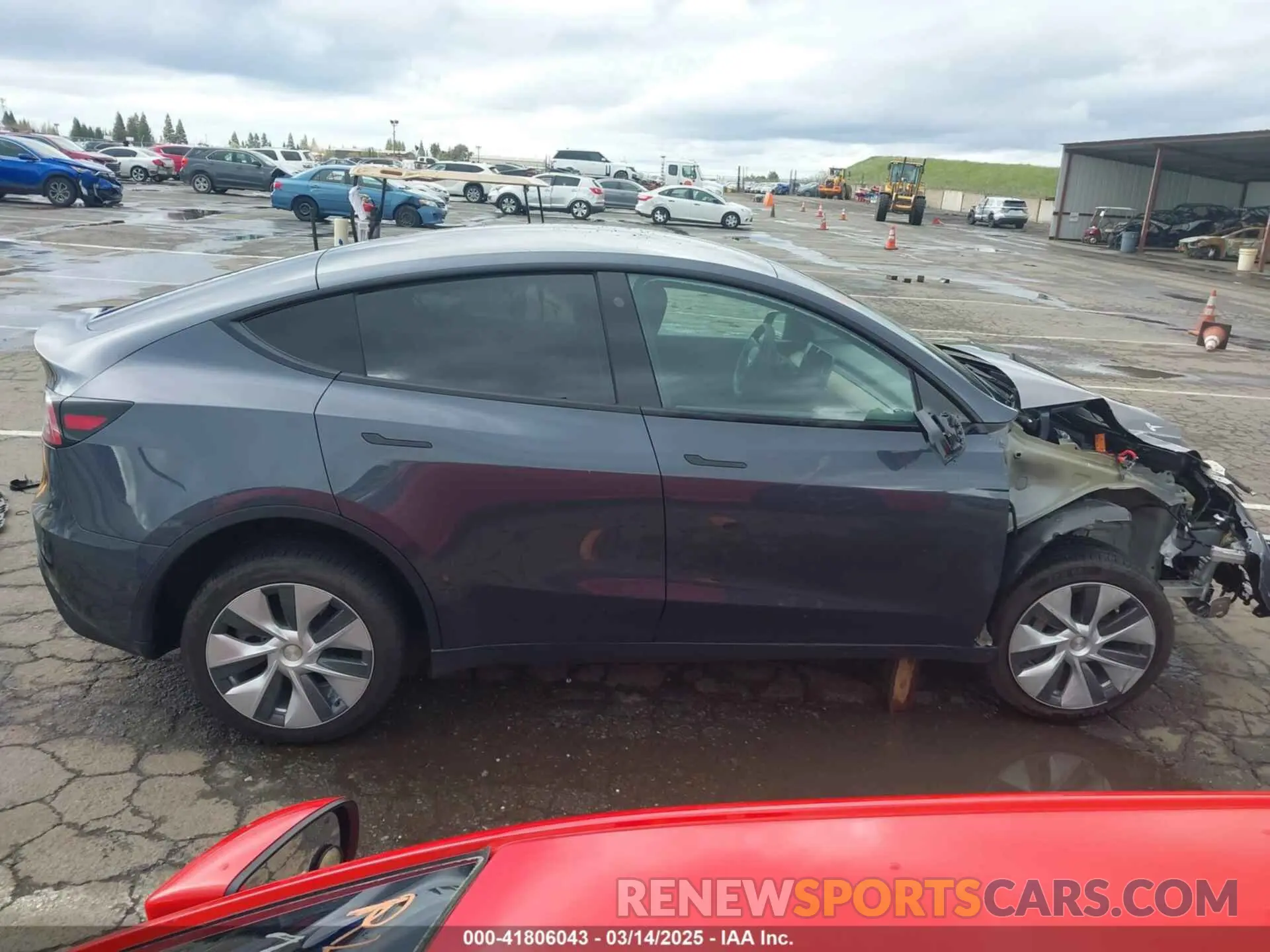 14 Photograph of a damaged car 7SAYGDEE8NF317482 TESLA MODEL Y 2022
