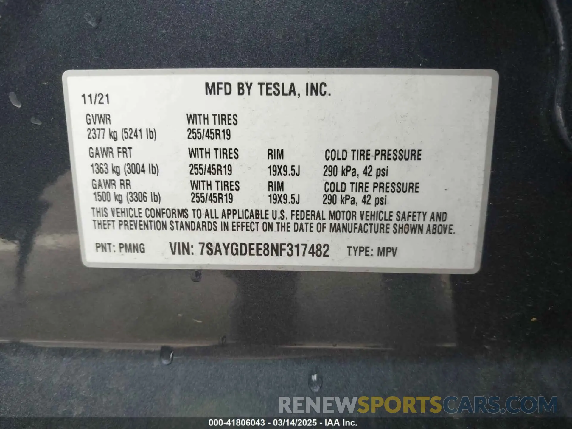 9 Photograph of a damaged car 7SAYGDEE8NF317482 TESLA MODEL Y 2022