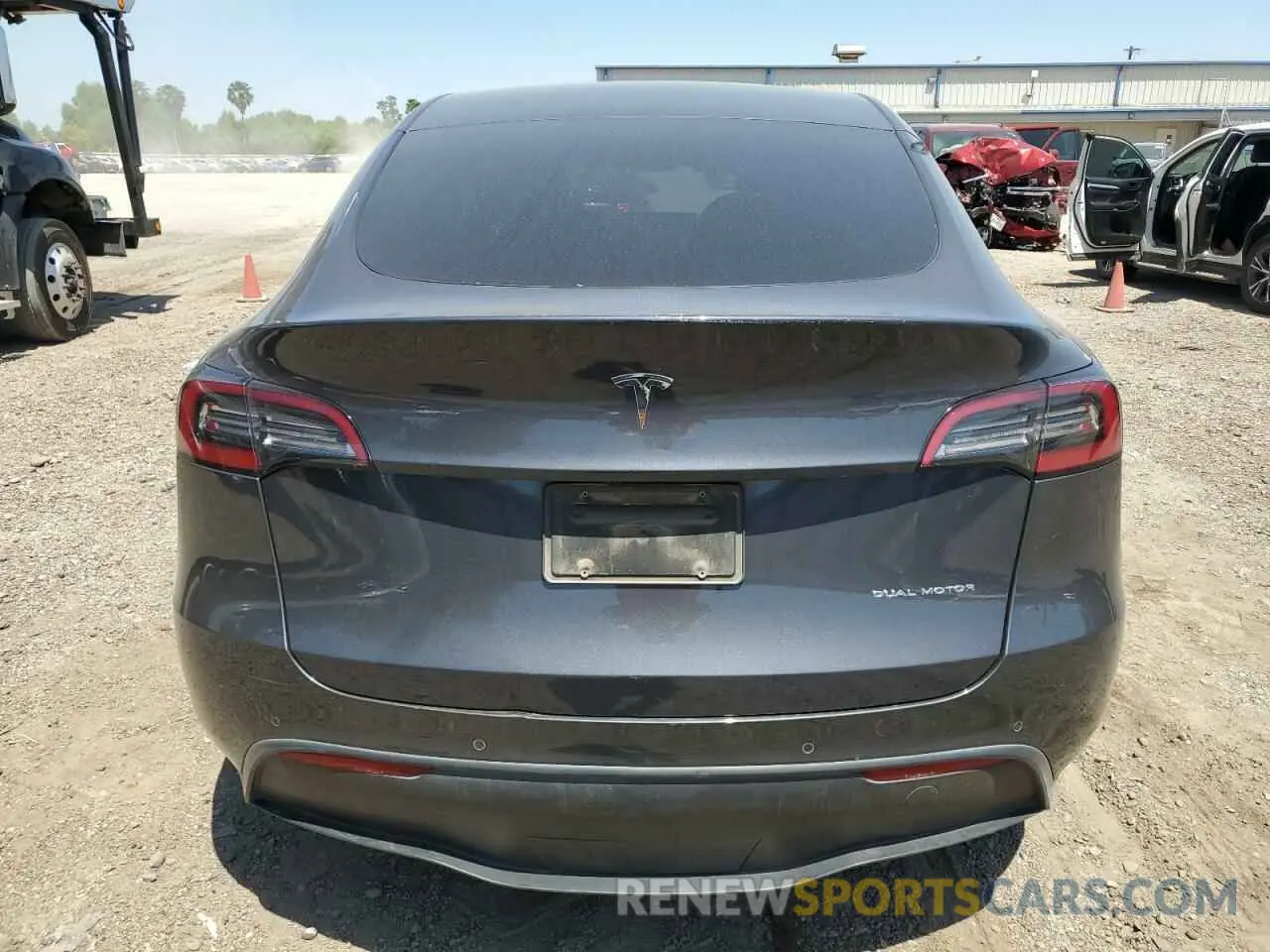 6 Photograph of a damaged car 7SAYGDEE8NF318437 TESLA MODEL Y 2022