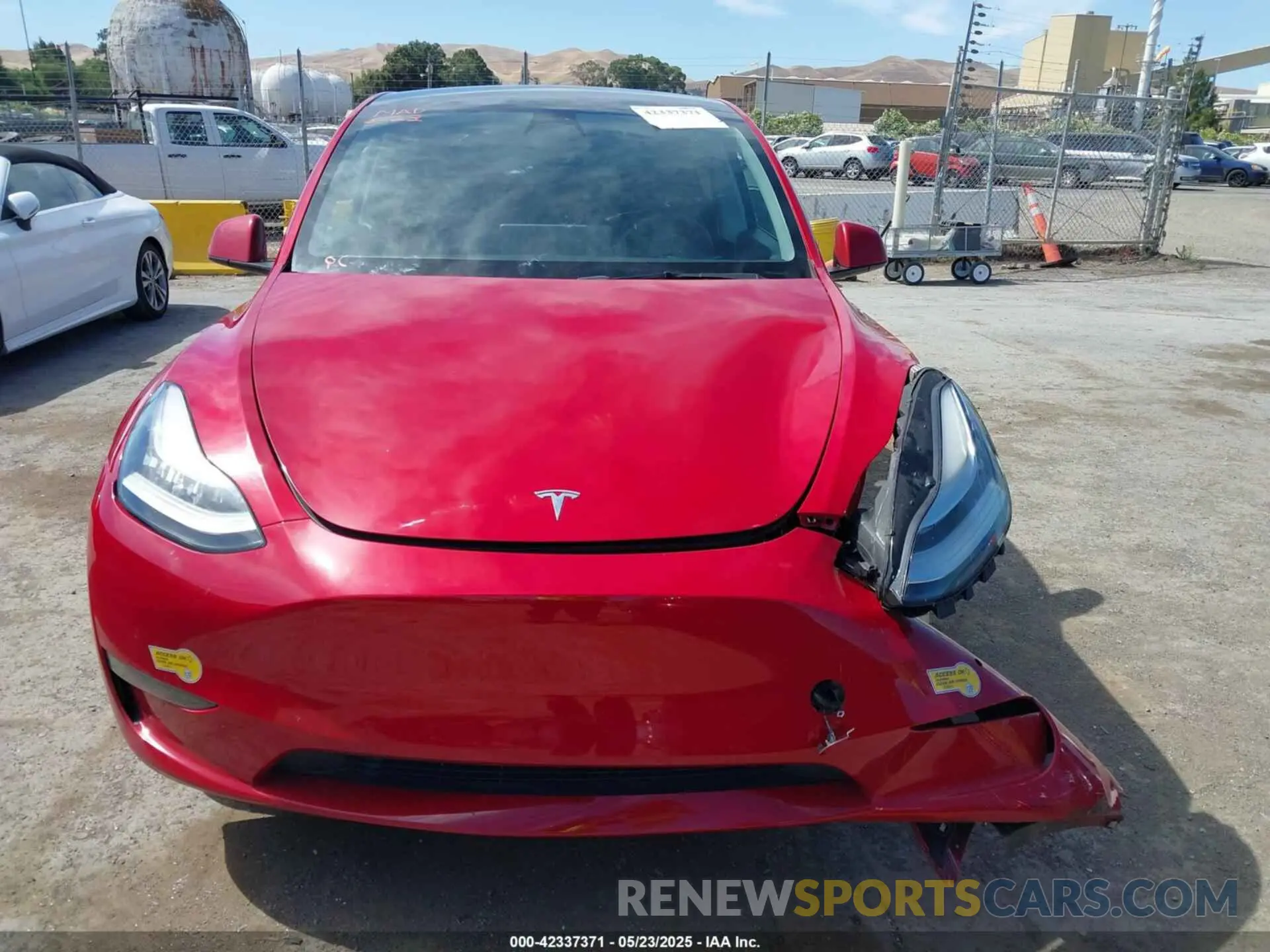 13 Photograph of a damaged car 7SAYGDEE8NF349543 TESLA MODEL Y 2022