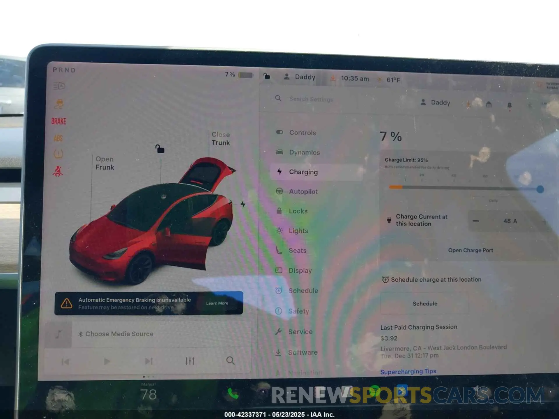 18 Photograph of a damaged car 7SAYGDEE8NF349543 TESLA MODEL Y 2022