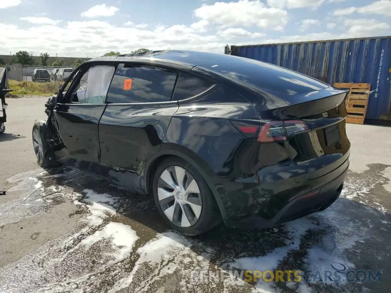2 Photograph of a damaged car 7SAYGDEE8NF379514 TESLA MODEL Y 2022