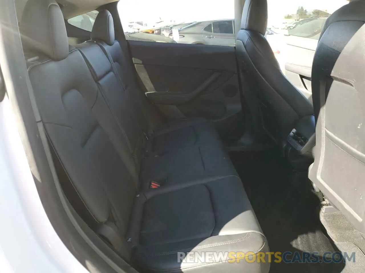 11 Photograph of a damaged car 7SAYGDEE8NF403617 TESLA MODEL Y 2022