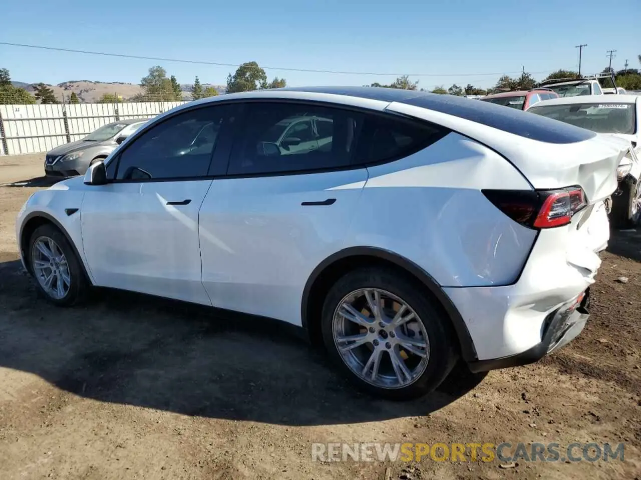 2 Photograph of a damaged car 7SAYGDEE8NF403617 TESLA MODEL Y 2022