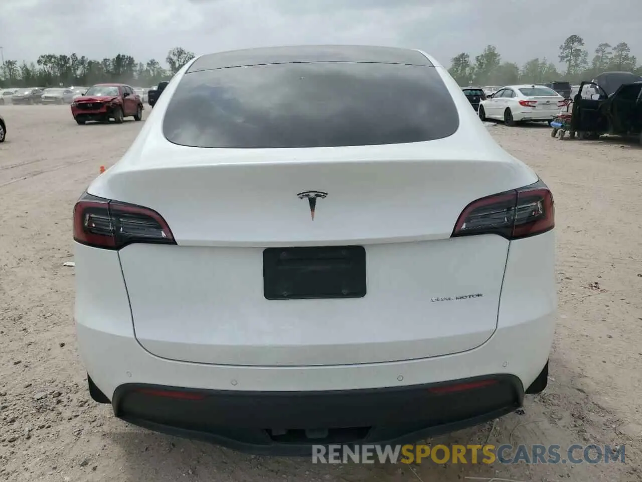 6 Photograph of a damaged car 7SAYGDEE8NF431644 TESLA MODEL Y 2022