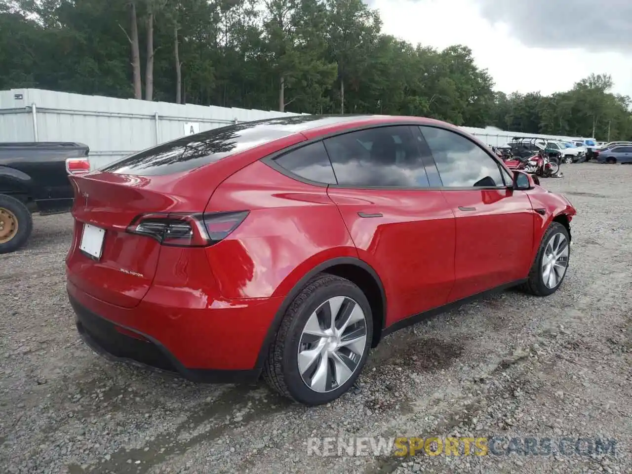 4 Photograph of a damaged car 7SAYGDEE8NF436178 TESLA MODEL Y 2022