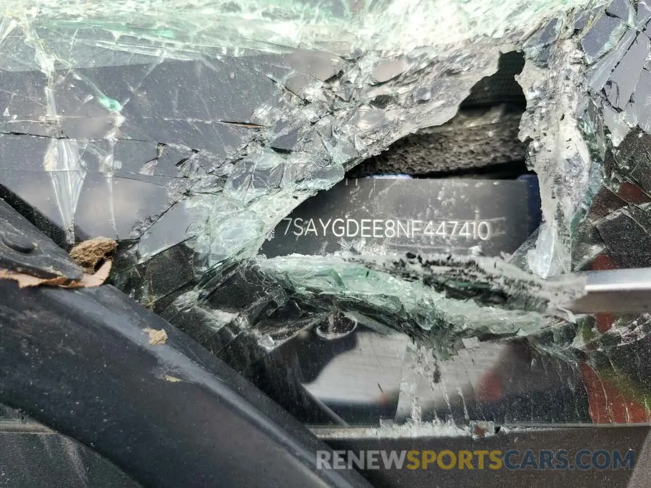 12 Photograph of a damaged car 7SAYGDEE8NF447410 TESLA MODEL Y 2022