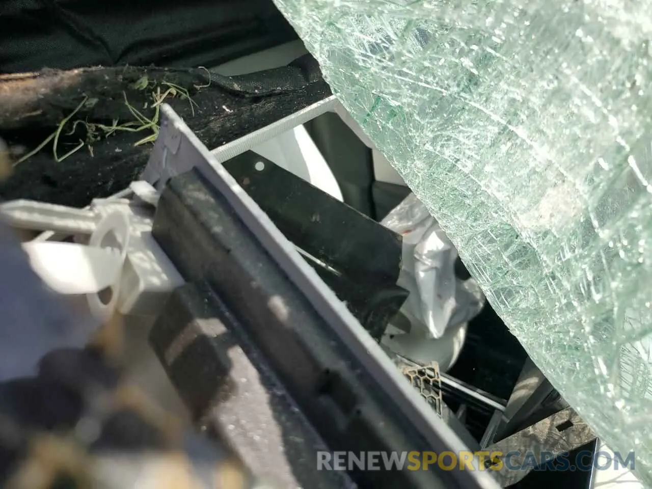 7 Photograph of a damaged car 7SAYGDEE8NF447410 TESLA MODEL Y 2022